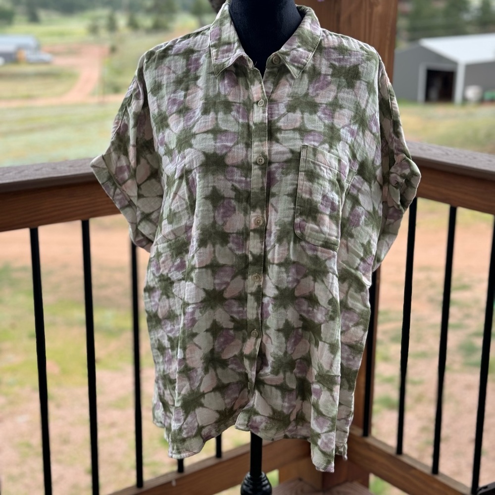Sonoma- Women’s button up blouse - XXL